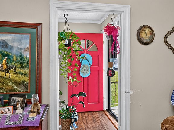2nd image of 41 Lausman Ave