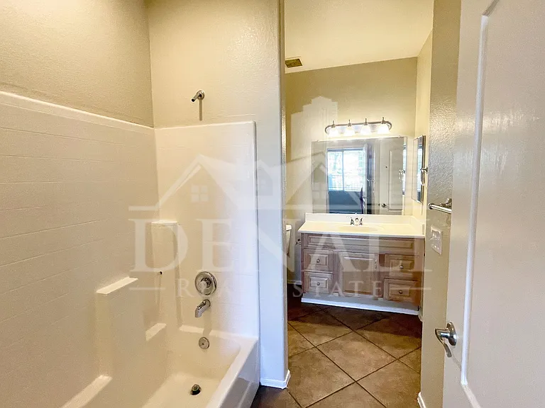 2929 W Yorkshire Dr #1019 — Photo 20