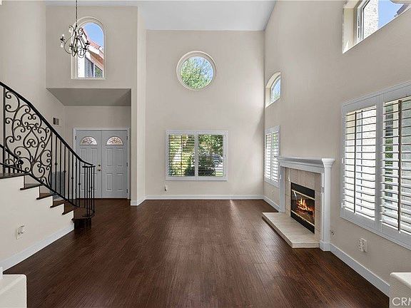 5th image of 25363 Irving Ln