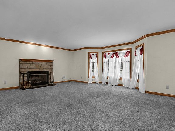 5th image of 3450 Eagle Dr