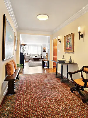 Sold by Sotheby's International Realty | media 17