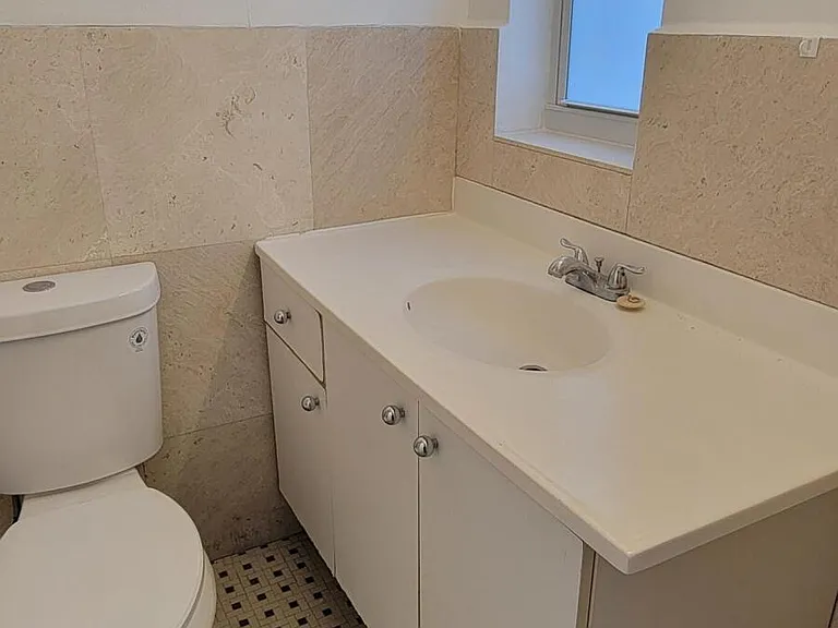 7300 Byron Ave #12A — Photo 14