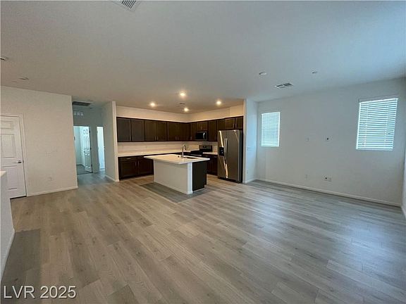 5th image of 645 Bellus Pl #147