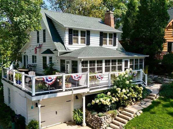 532 Highland ROAD, Williams Bay, WI 53191