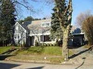 145 W Beech St, Long Beach, NY 11561