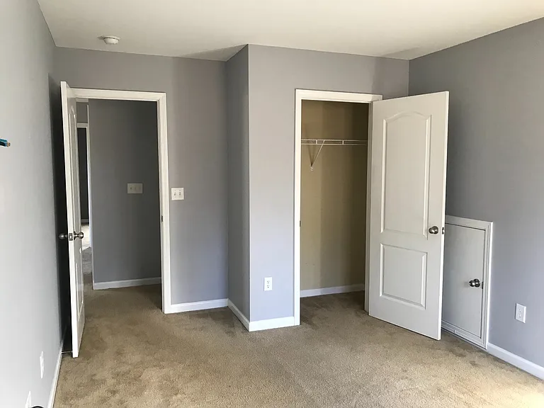 69 Thunderbird Dr — Photo 18