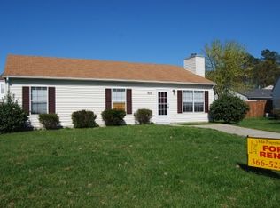 705 Woodnote Ln, Newport News, VA 23608