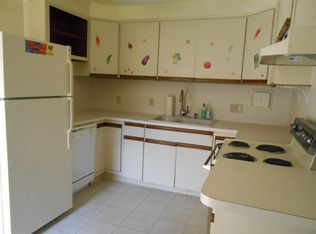 4218 Packard St APT 4, Ann Arbor, MI 48108