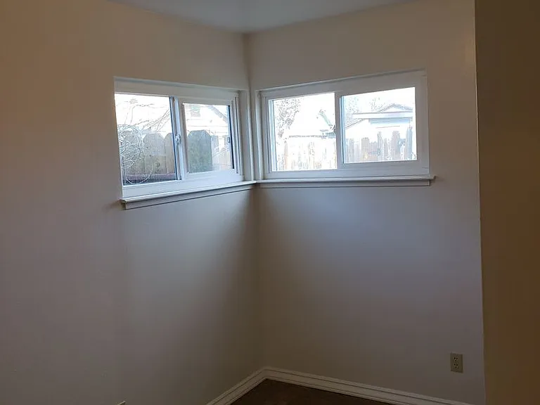 940 Ohio St — Photo 10