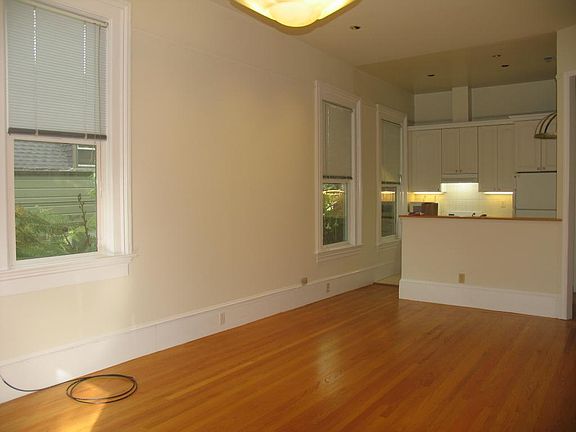 4th image of 3976 23rd St