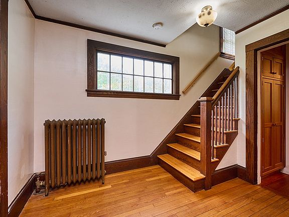 5th image of 9 McClure St