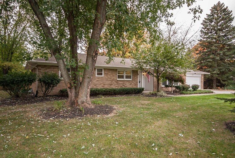 1st image of 4452 Braeburn St SE