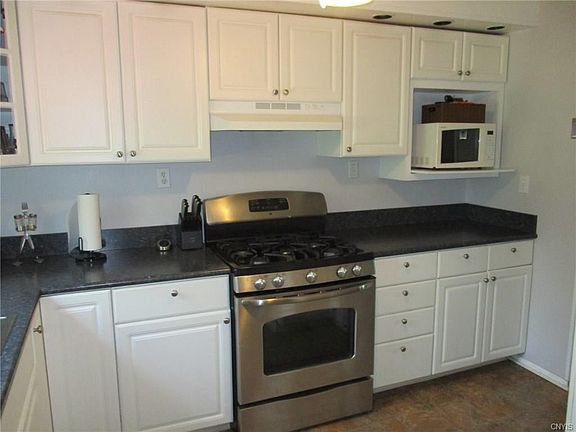 2nd image of 4987 Woodmark Dr