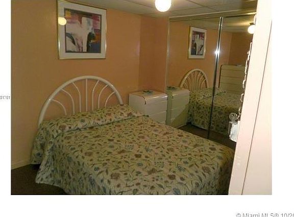 5th image of 26 Diplomat Pkwy #2345