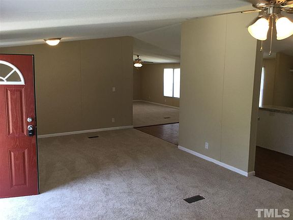 4th image of 1411 Herring St