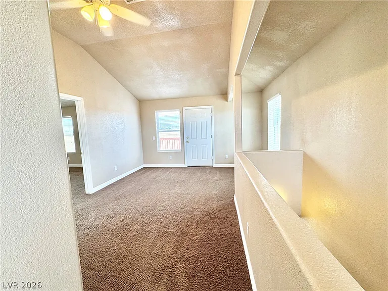 1731 Pershing Ave #B — Photo 11