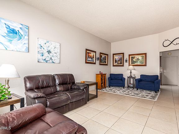 5th image of 10014 W Lancaster Dr