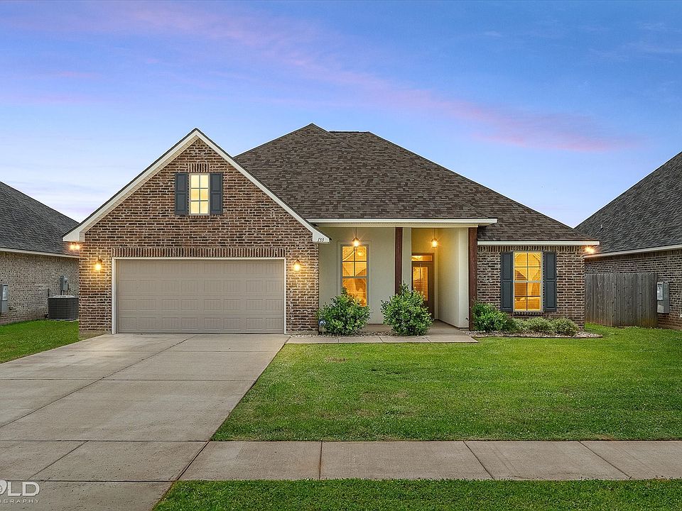 1st image of 133 Saint Edmunds Way