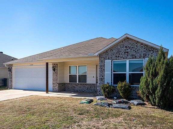 2nd image of 1409 Aster Dr