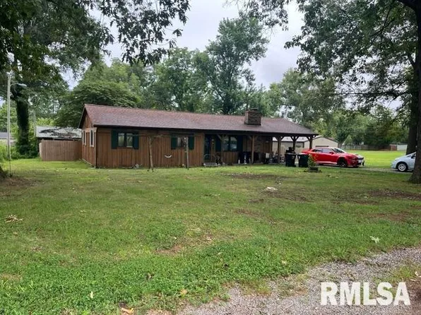 704 Briddick St, Eldorado, IL 62930