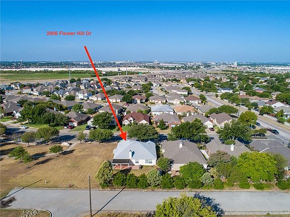3rd image of 2906 Flower Hill Dr