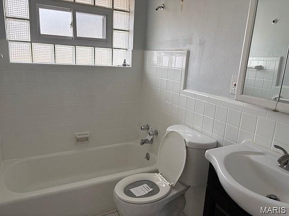 5th image of 4723 N Hills Ln