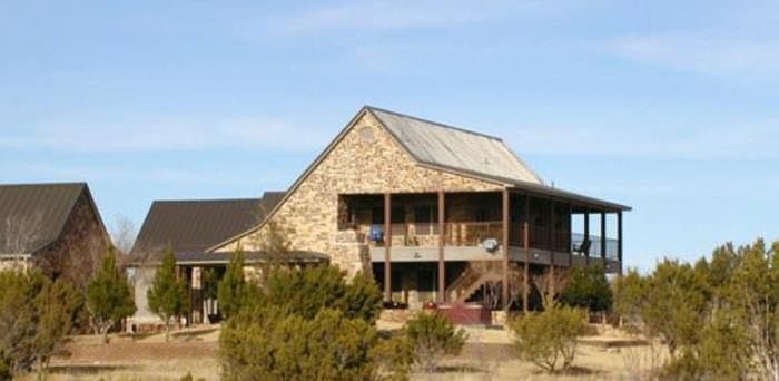 2nd image of 2984 Sierra Vista Dr