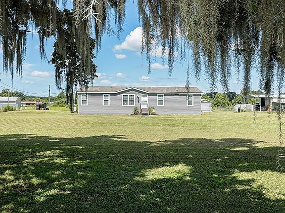 2nd image of 436 Alderman Rd