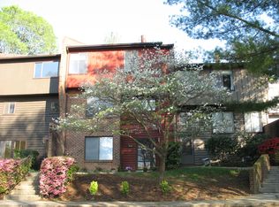 941 Southampton Dr, Charlottesville, VA 22901