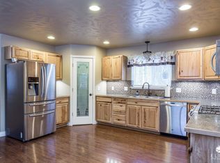 6375 W Hollywood Rd, Wasilla, AK 99623