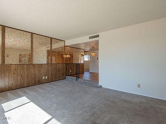 5th image of 232 E WOODMAN Drive