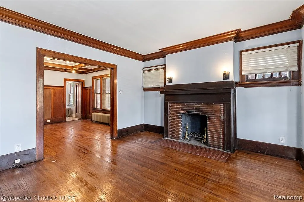 2 bed, 1.0 bath, 1235 sqft, $1,250 — Photo 3