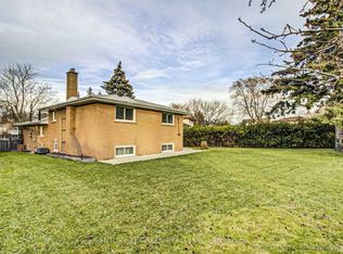 33 Garvey Cres N, Hamilton, ON L8K 3W9