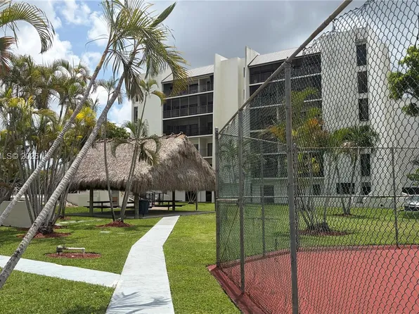 14201 SW 66th St APT 406A, Miami, FL 33183