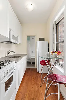 Rented by Corcoran | media 14