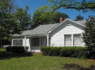 409 E 9th St, Adel, GA 31620