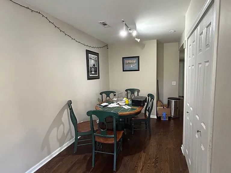 1505 W Huron St #2 — Photo 4
