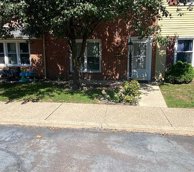 2nd image of 205 Plymouth Ct #205QT01