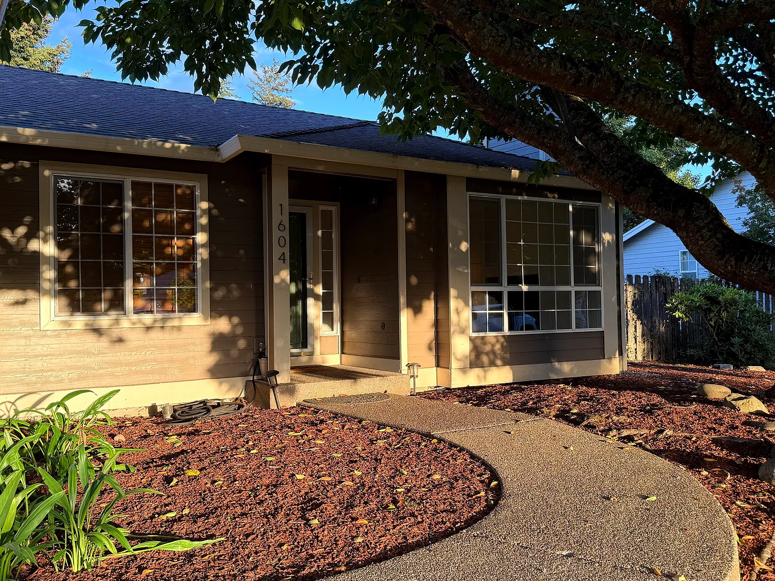 3 bed, 1321 sqft, $2,795 — Photo 3
