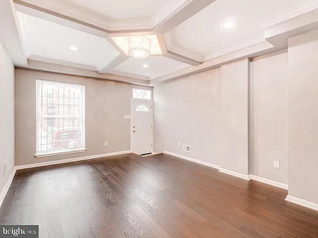 3 bed, 2.0 bath, 1738 sqft, $2,000 — Photo 4