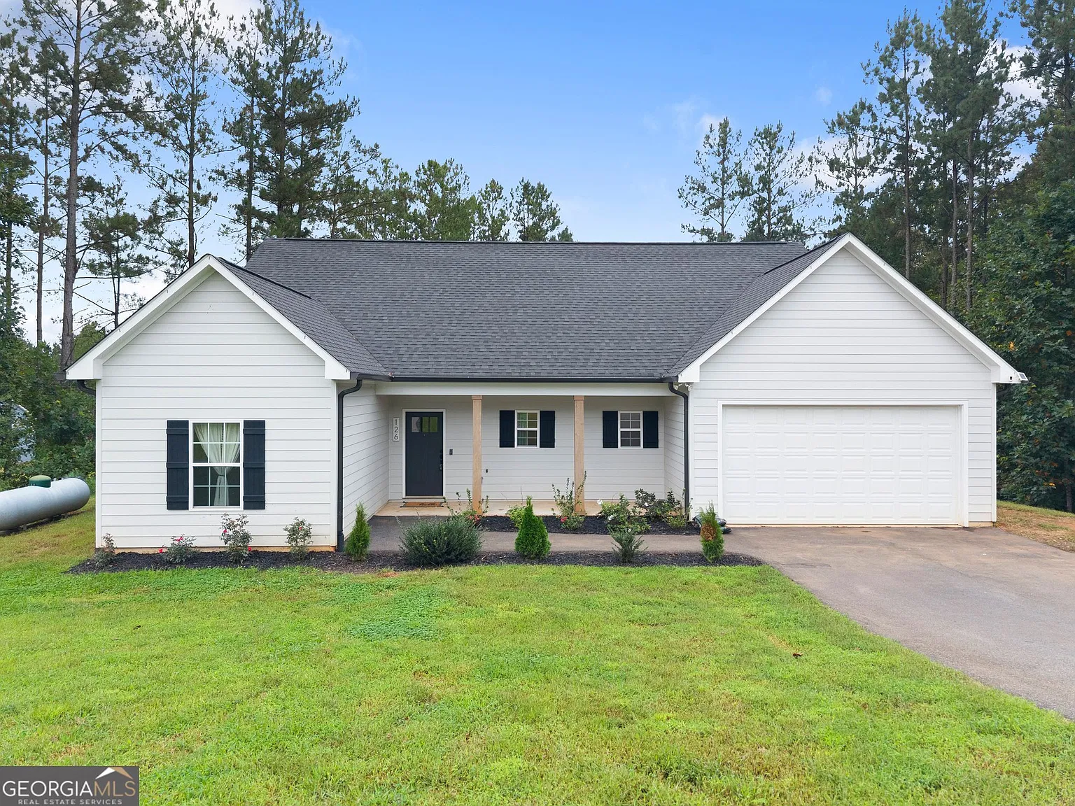 3 bed, 2.0 bath, 1626 sqft, $2,500 — Photo 1
