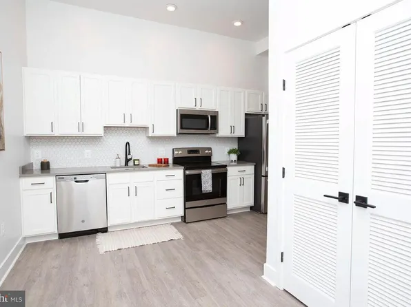 1742 Fleet St #204, Baltimore, MD 21231