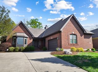 100 Carruthers Pond Dr, Cincinnati, OH 45246