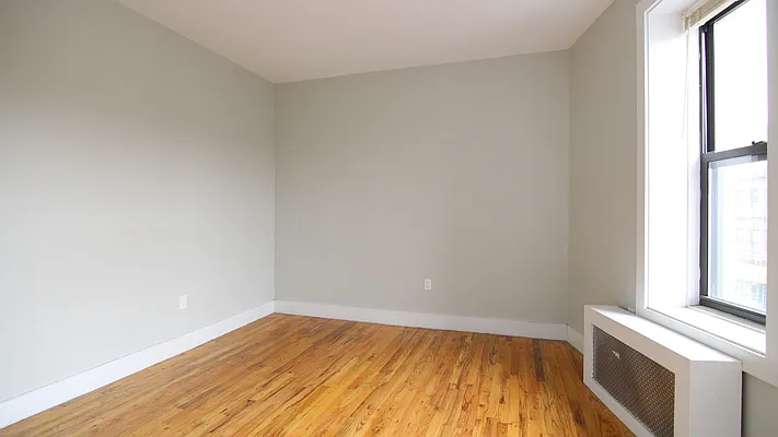Rented by Nooklyn NYC LLC | media 7
