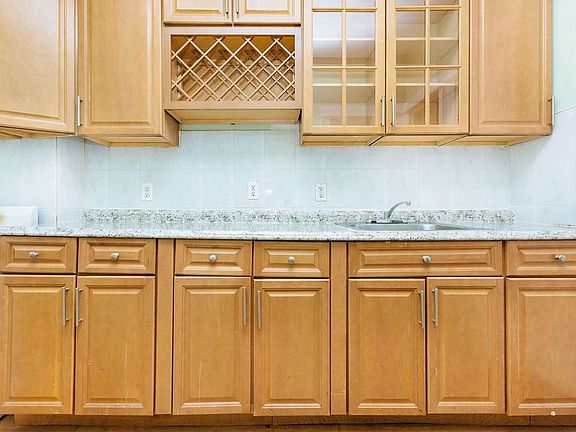 5th image of 1408 Nostrand Ave #3F