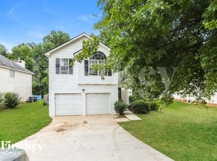 1115 Ivey Ln, McDonough, GA 30253