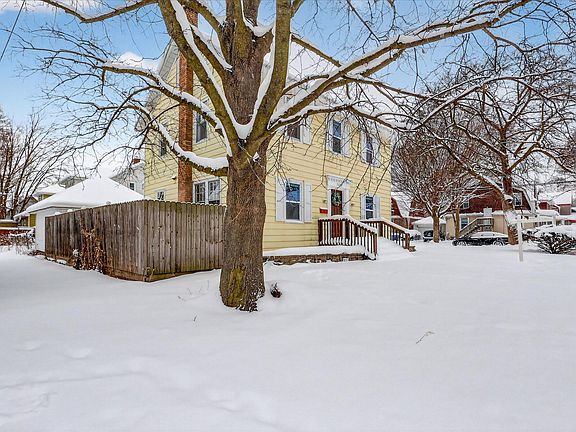 2nd image of 1024 Chatham St NW