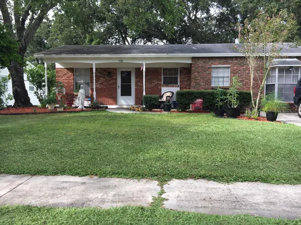 718 Clayton St, Brandon, FL 33511