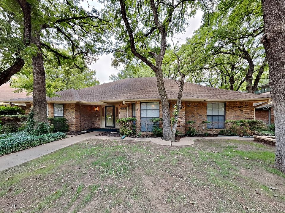 1st image of 5608 Royal Club Dr