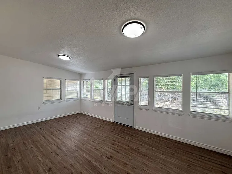 4911 Casa Grande St — Photo 12